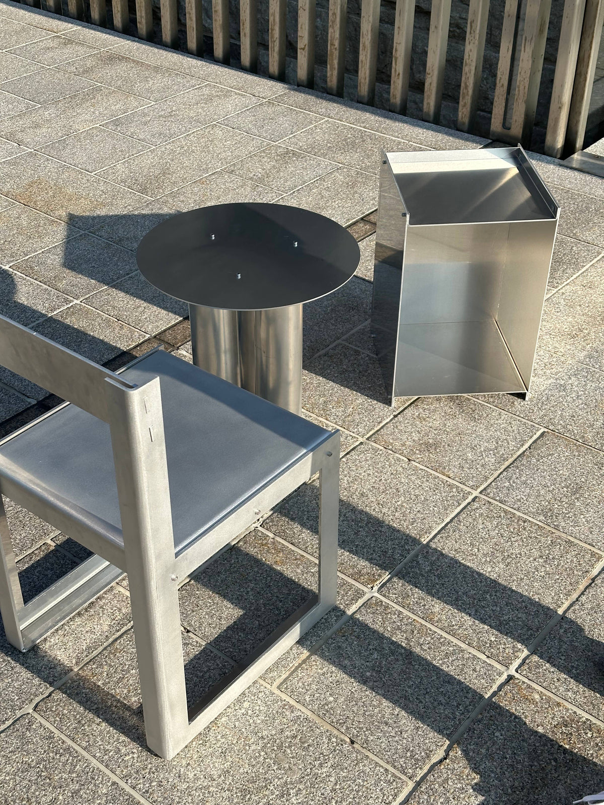 M01 - Table